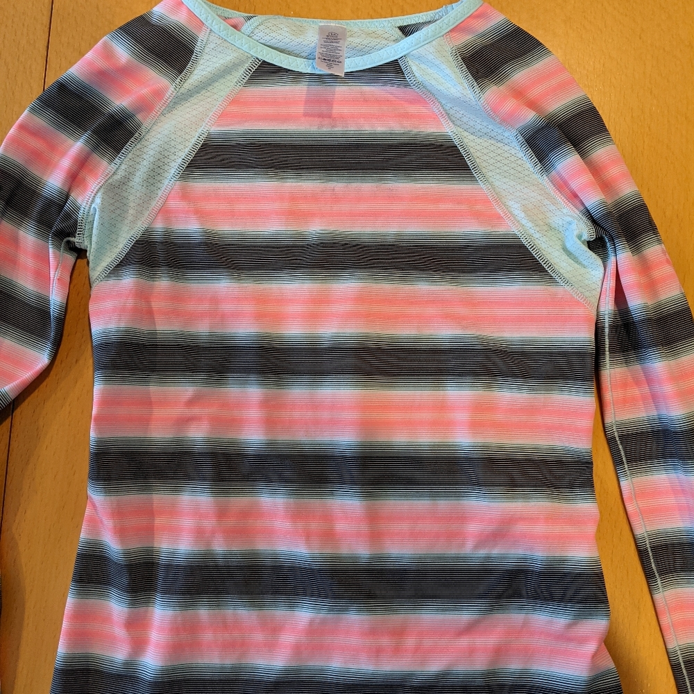 Ivivva shirt
